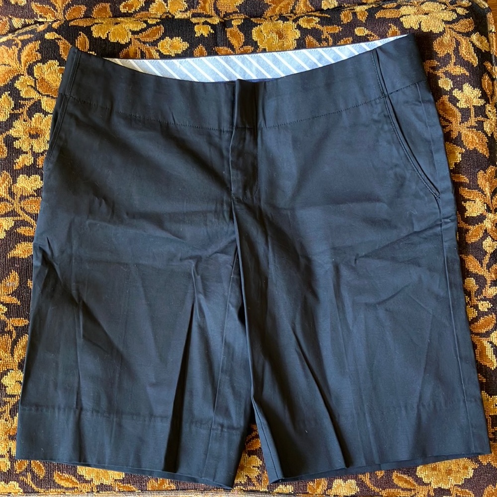 GAP Black shorts
